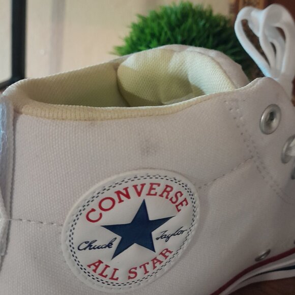 SOLD🟣🟣🟣🟣🟣🟣🟣🟣Chuck Taylor All Star Mid  Canvas White Sneakers Men's 8 - Picture 6 of 11